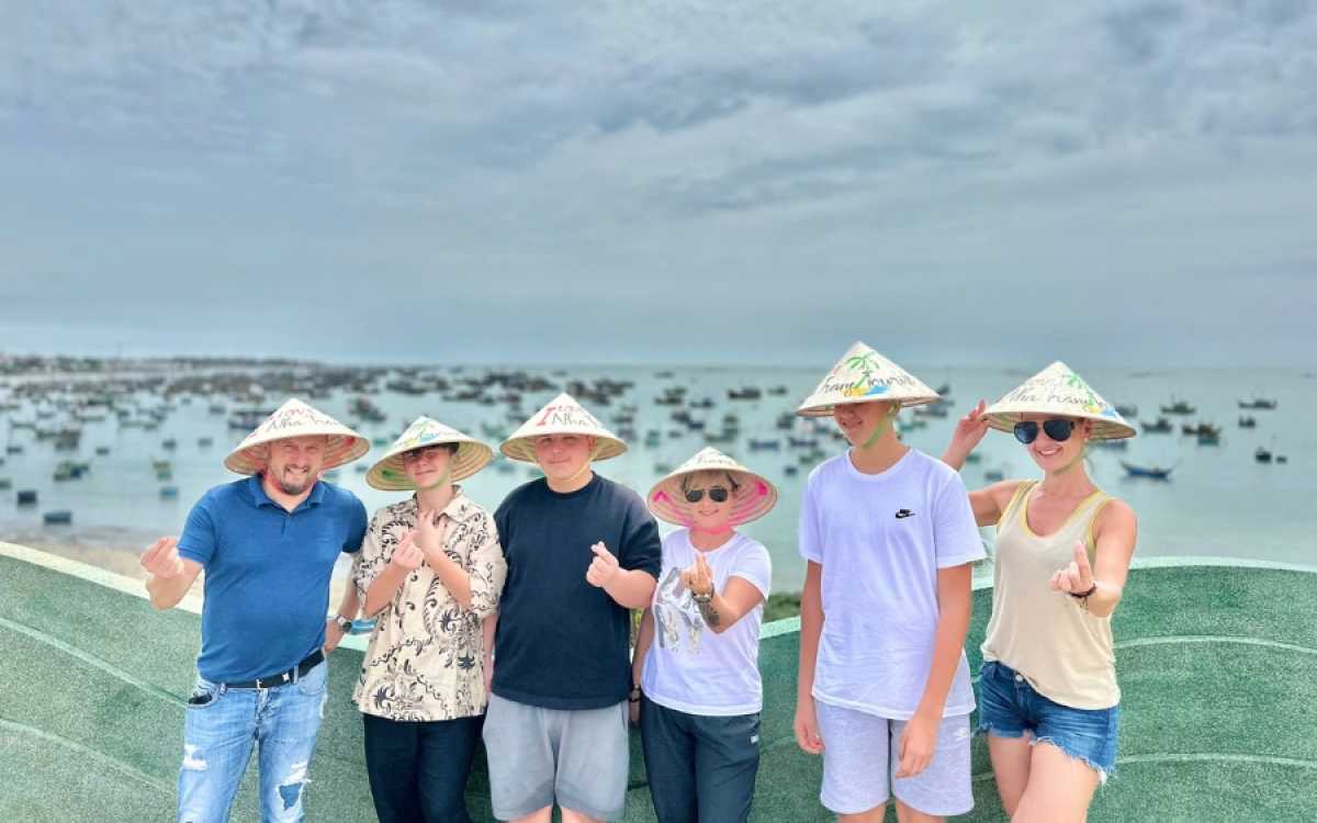 NhaTrangTourist Đồng Hành Cùng Đoàn Khách Ba Lan Tour Mũi Né